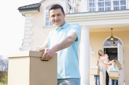 Cost-effective removals and storage in Bowespark with careful packing