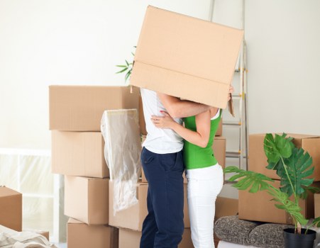Affordable man and van in Bowespark for storage and relocation