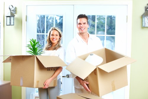Furniture transport during house removals in Bowespark